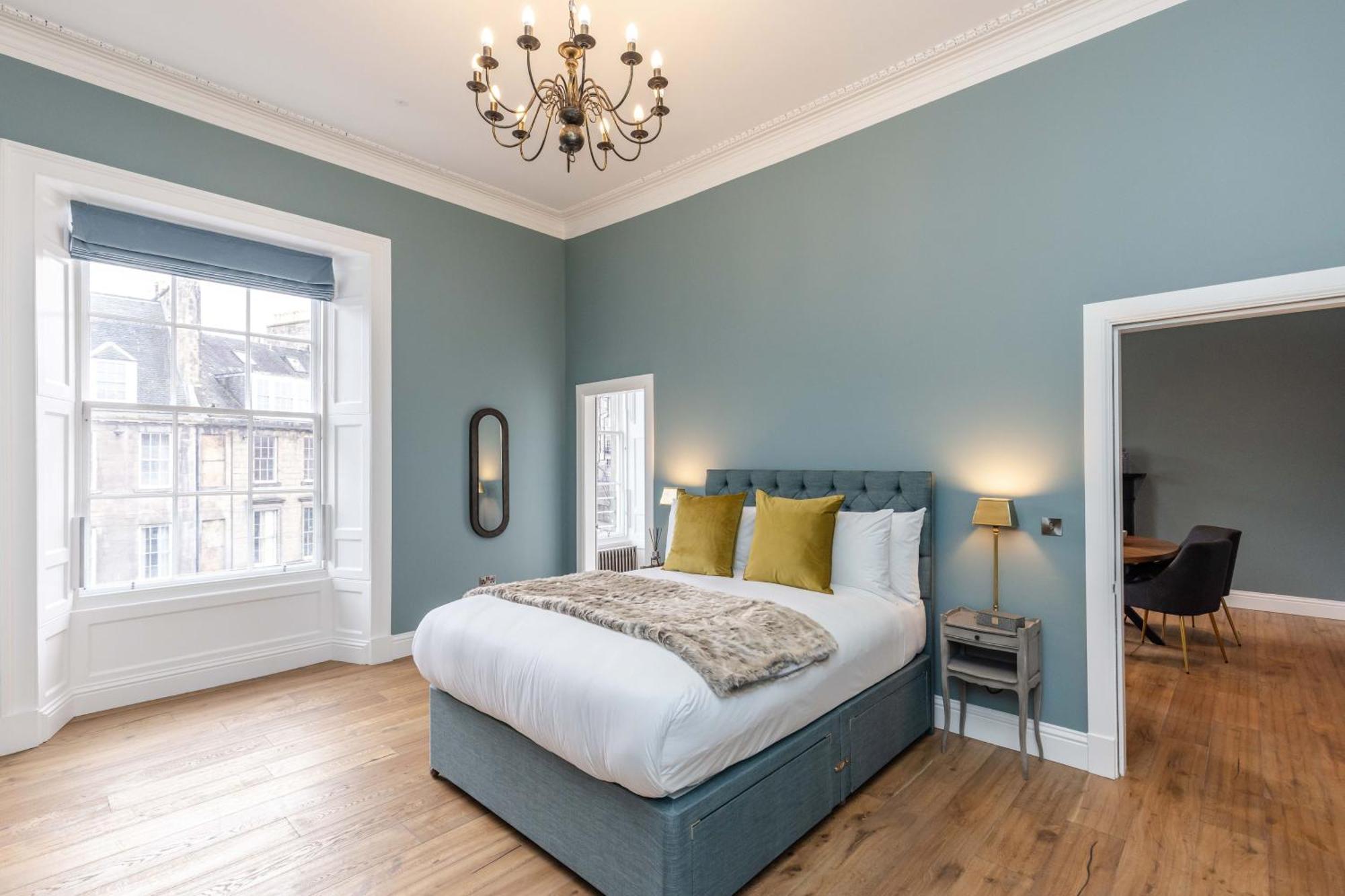 Dragon Suites Luxury Apartments At 9 Albyn Place 爱丁堡 外观 照片