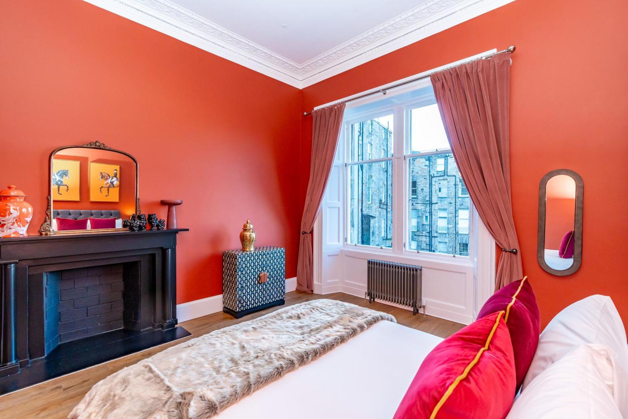 Dragon Suites Luxury Apartments At 9 Albyn Place 爱丁堡 外观 照片