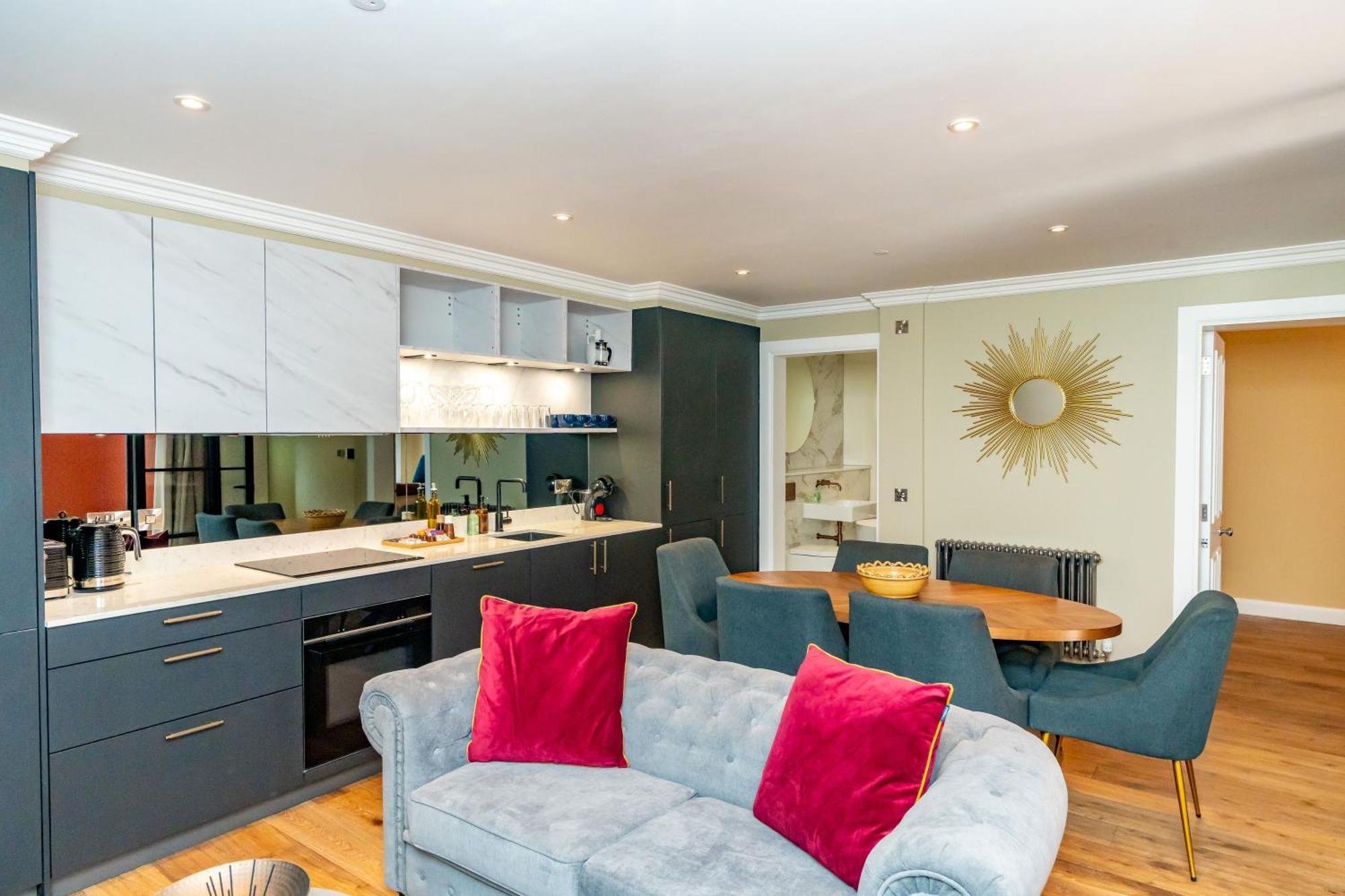 Dragon Suites Luxury Apartments At 9 Albyn Place 爱丁堡 外观 照片