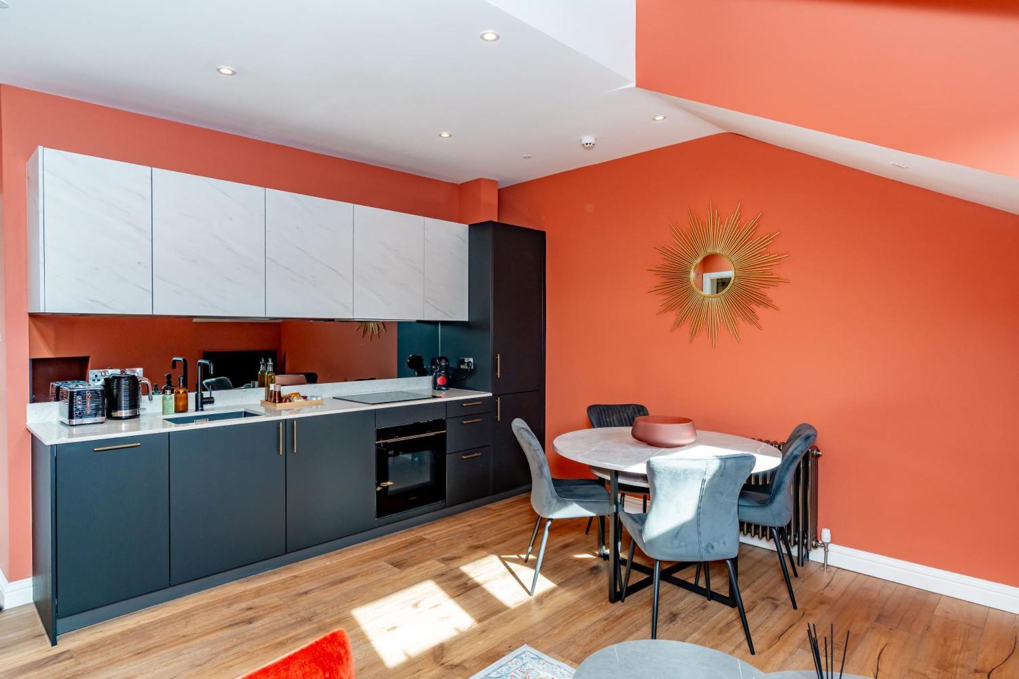 Dragon Suites Luxury Apartments At 9 Albyn Place 爱丁堡 外观 照片