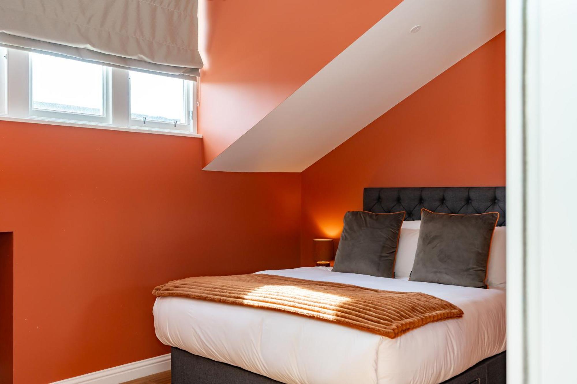 Dragon Suites Luxury Apartments At 9 Albyn Place 爱丁堡 外观 照片