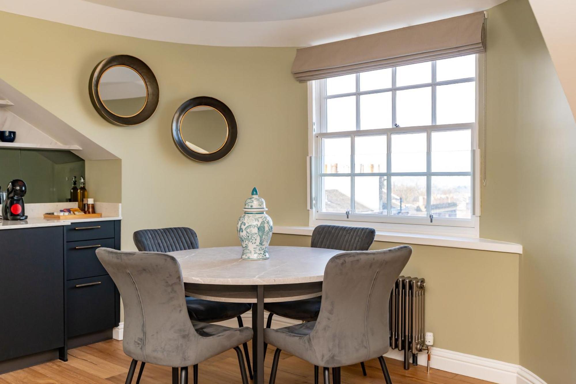 Dragon Suites Luxury Apartments At 9 Albyn Place 爱丁堡 外观 照片