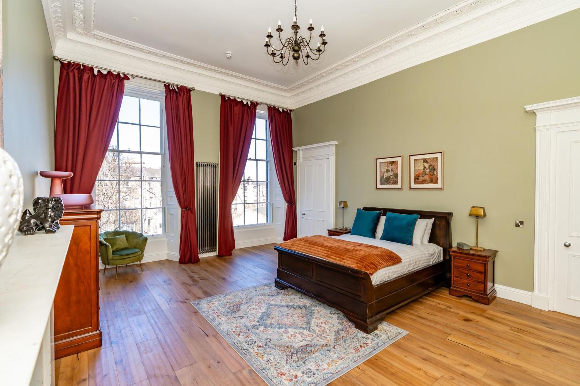 Dragon Suites Luxury Apartments At 9 Albyn Place 爱丁堡 外观 照片