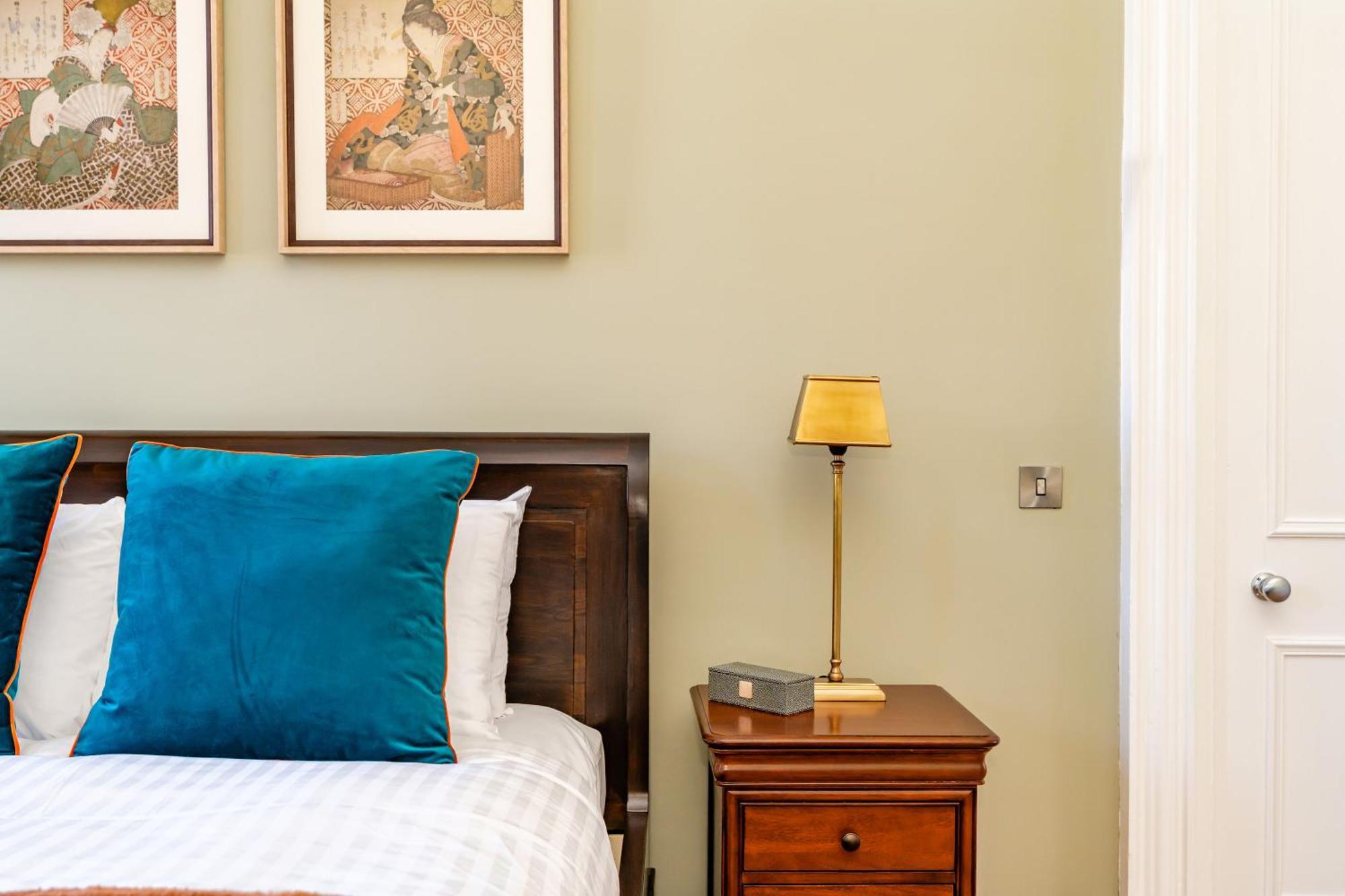 Dragon Suites Luxury Apartments At 9 Albyn Place 爱丁堡 外观 照片