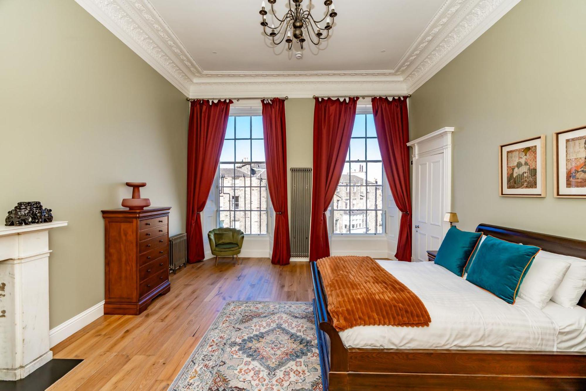 Dragon Suites Luxury Apartments At 9 Albyn Place 爱丁堡 外观 照片
