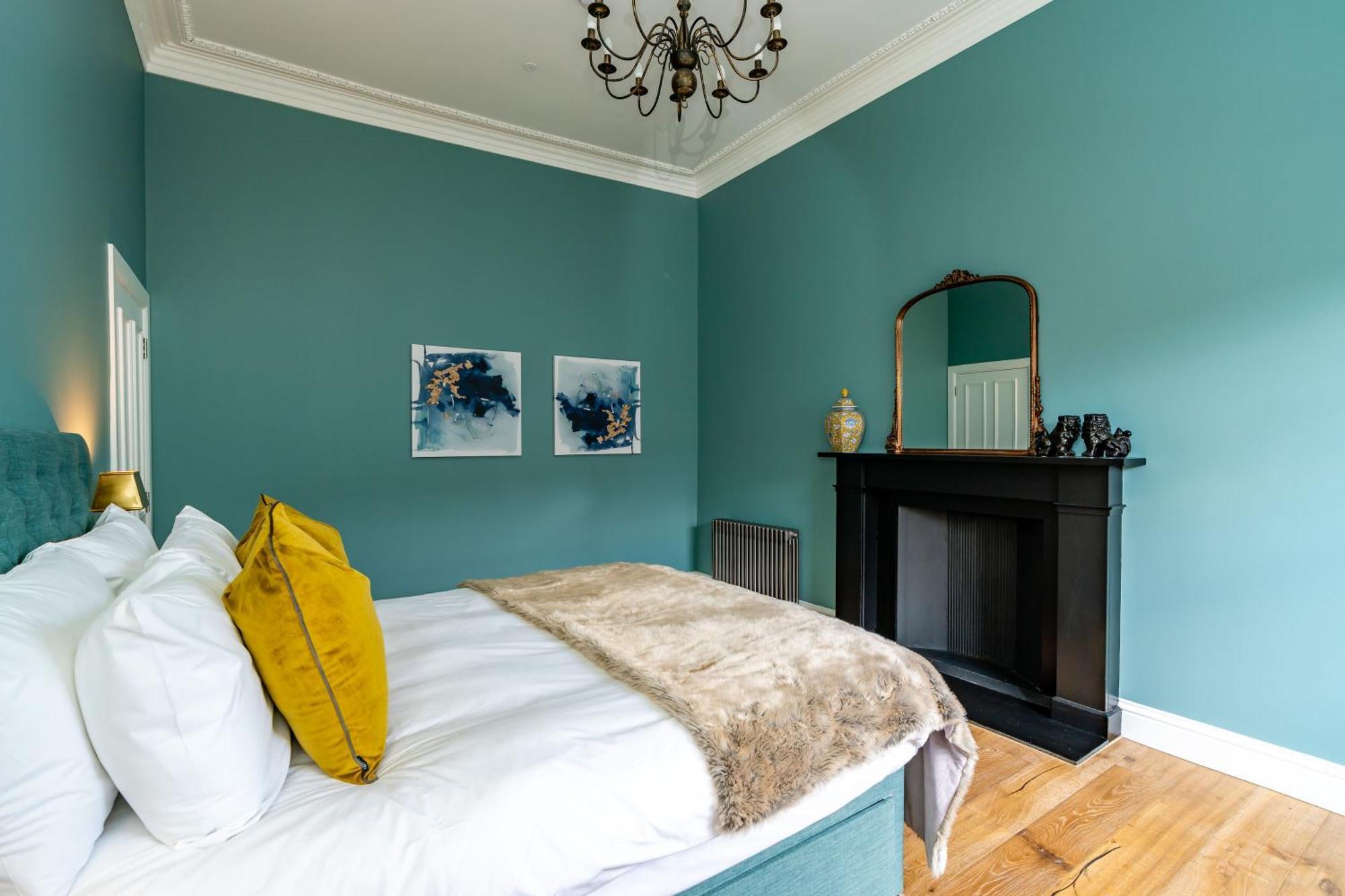 Dragon Suites Luxury Apartments At 9 Albyn Place 爱丁堡 外观 照片